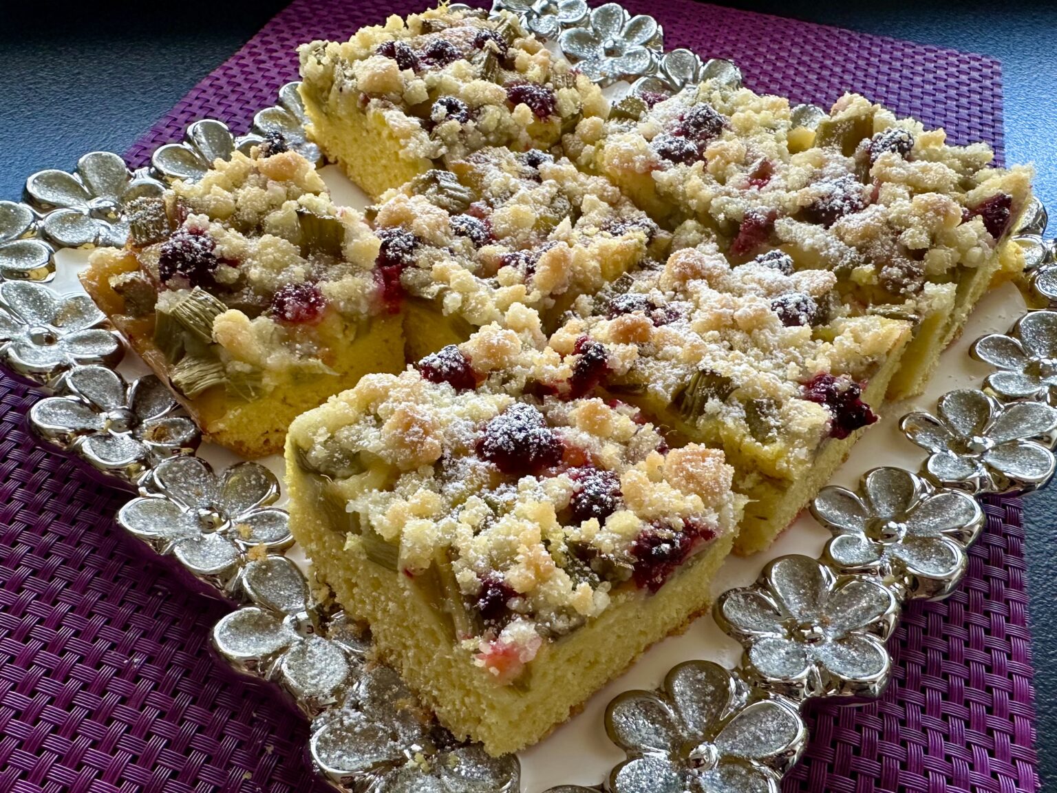 Kruche ciasto z owocami i kruszonką - IMG 6823