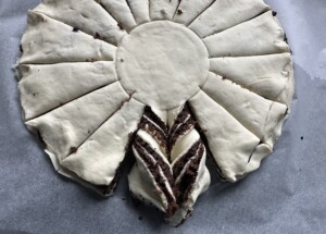 Gwiazda makowa z ciasta francuskiego - IMG 5019