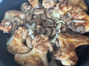 Skrzydełka w szklistym sosie pieczarkowym - IMG 7818