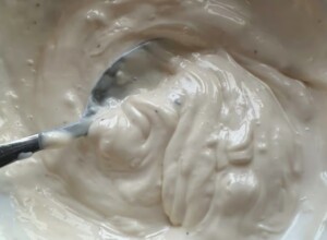 Sałatka z chińskim makaronem i kurczakiem - IMG 2209 e1773747497357