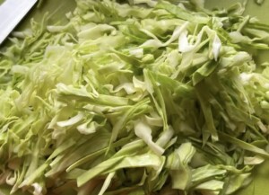 Najlepsza surówka z młodą kapustą - IMG 5109