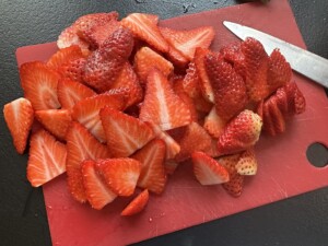 Truskawkowa fantazja - pyszne ciasto bez pieczenia! - IMG 5252
