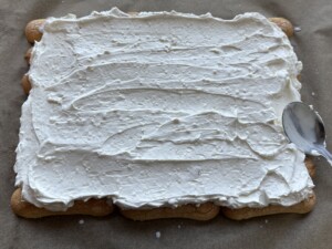 Rolada Raffaello z malinami - ciasto bez pieczenia! - IMG 7238