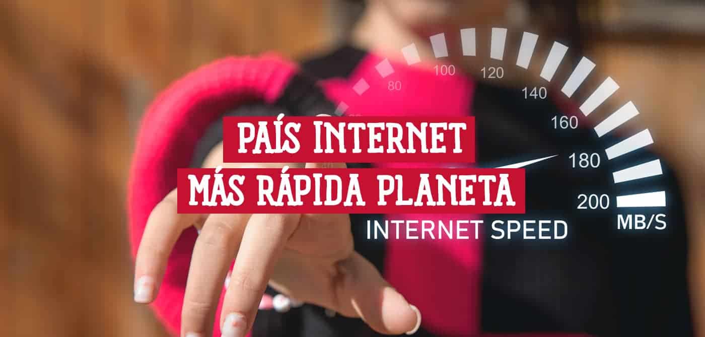 Mujer interactuando con interfaz digital mostrando alta velocidad de internet.