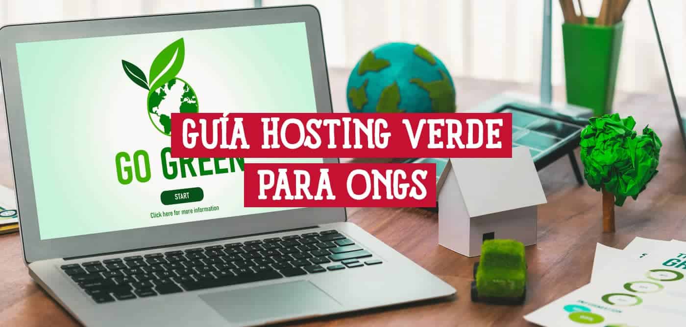 Portátil en un escritorio ecológico, ilustrando una guía de hosting verde para ONGs y la importancia de la sostenibilidad.