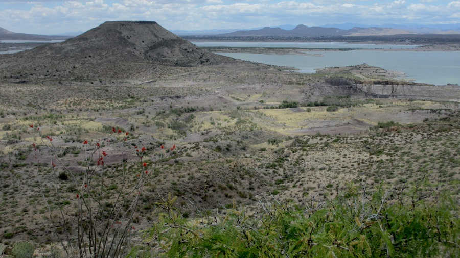 Butte in new mexico north american desert landscape