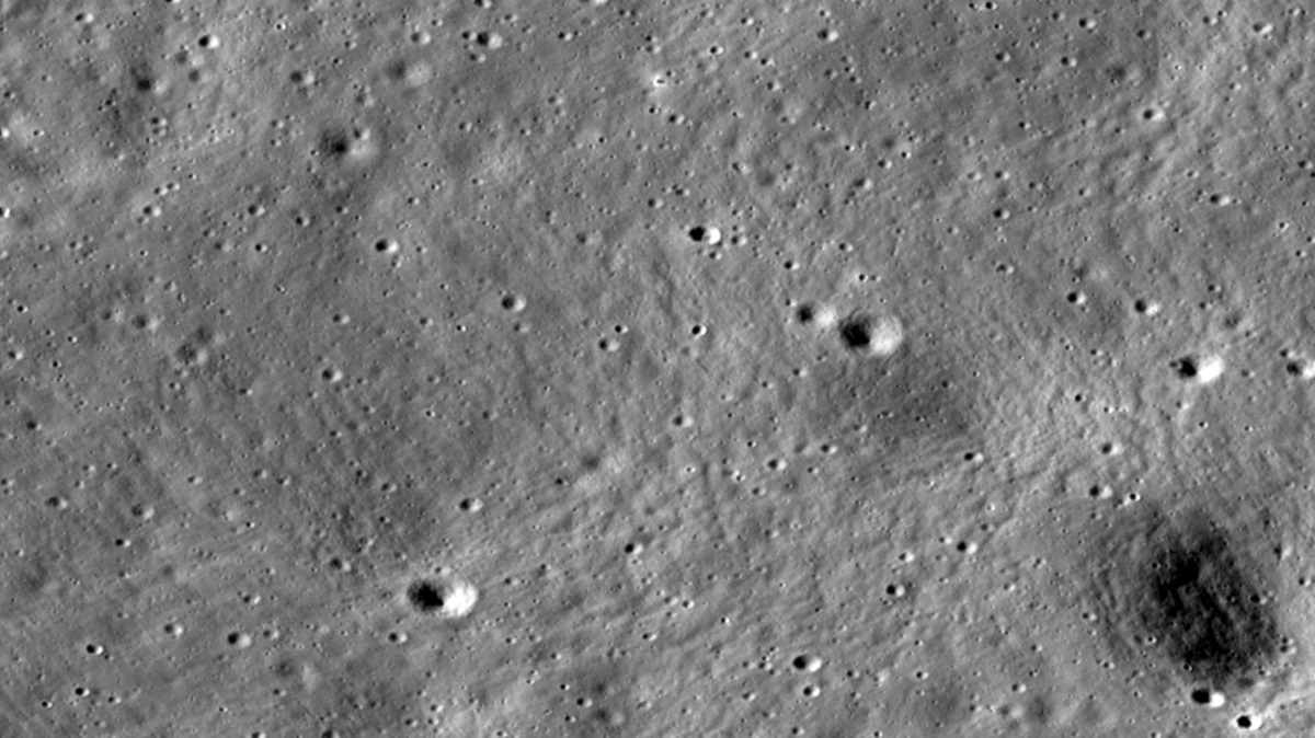 Greyscale image of moon lunar surface