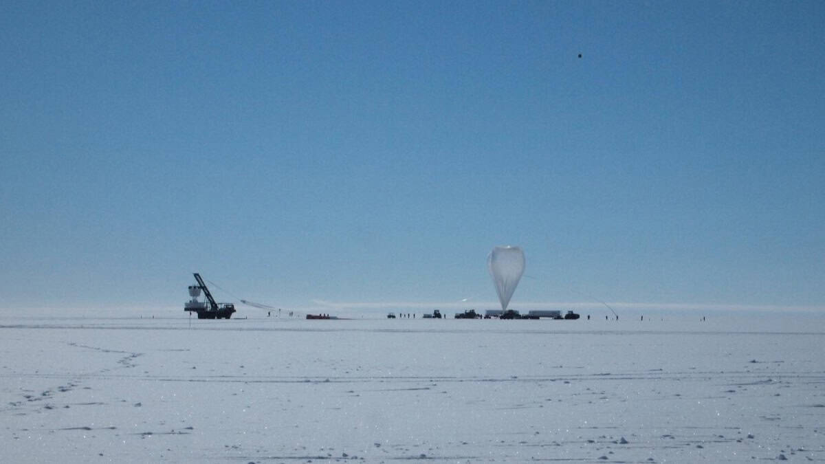 Balloon device from distance on antarctica ice