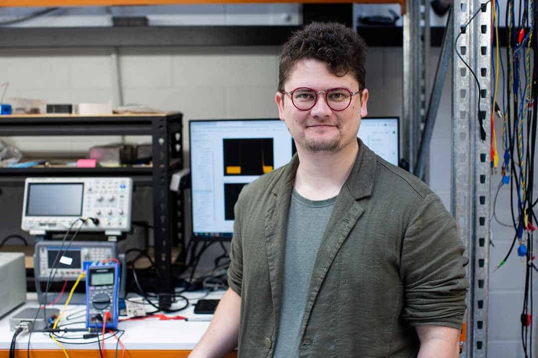 Man with glasses in lab