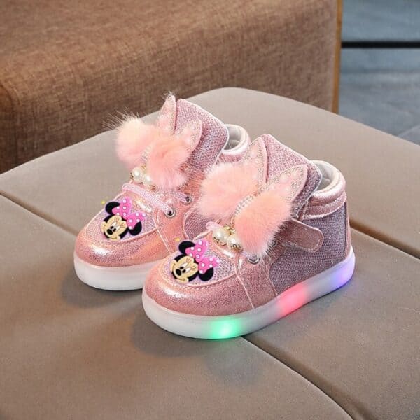 סניקרס זוהרות של דיסני בעיצובי מיני ומיקי מאוס לילדים!