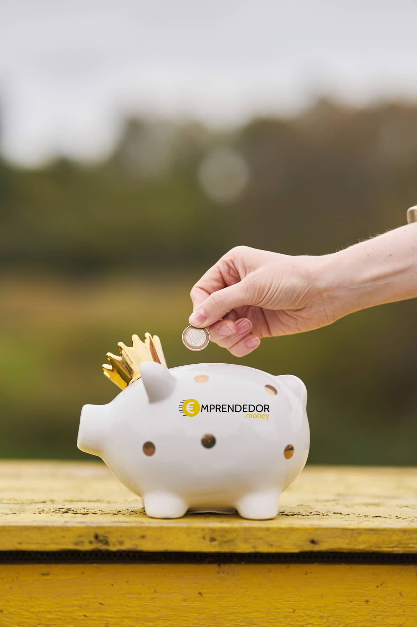 Día Mundial del Ahorro, una alcancía y consejos de ahorro