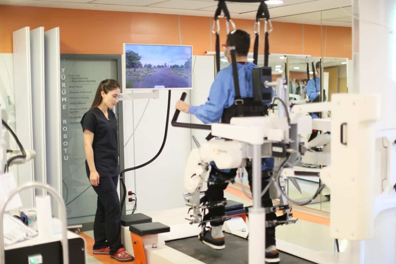 Omurilik Yaralanması Belirtileri Nelerdir_ üzerine-min