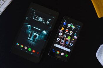 Instalar Discretamente Aplicación Espía en Teléfono