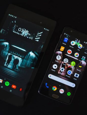 Instalar Discretamente Aplicación Espía en Teléfono