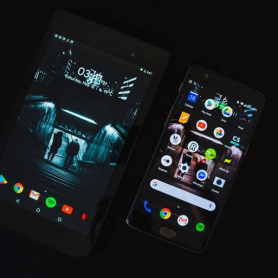 Instalar Discretamente Aplicación Espía en Teléfono