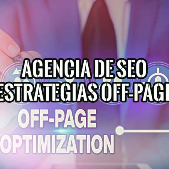 Imagen de una persona mostrando la frase "Agencia de SEO Estrategias Off-Page" en una pantalla.