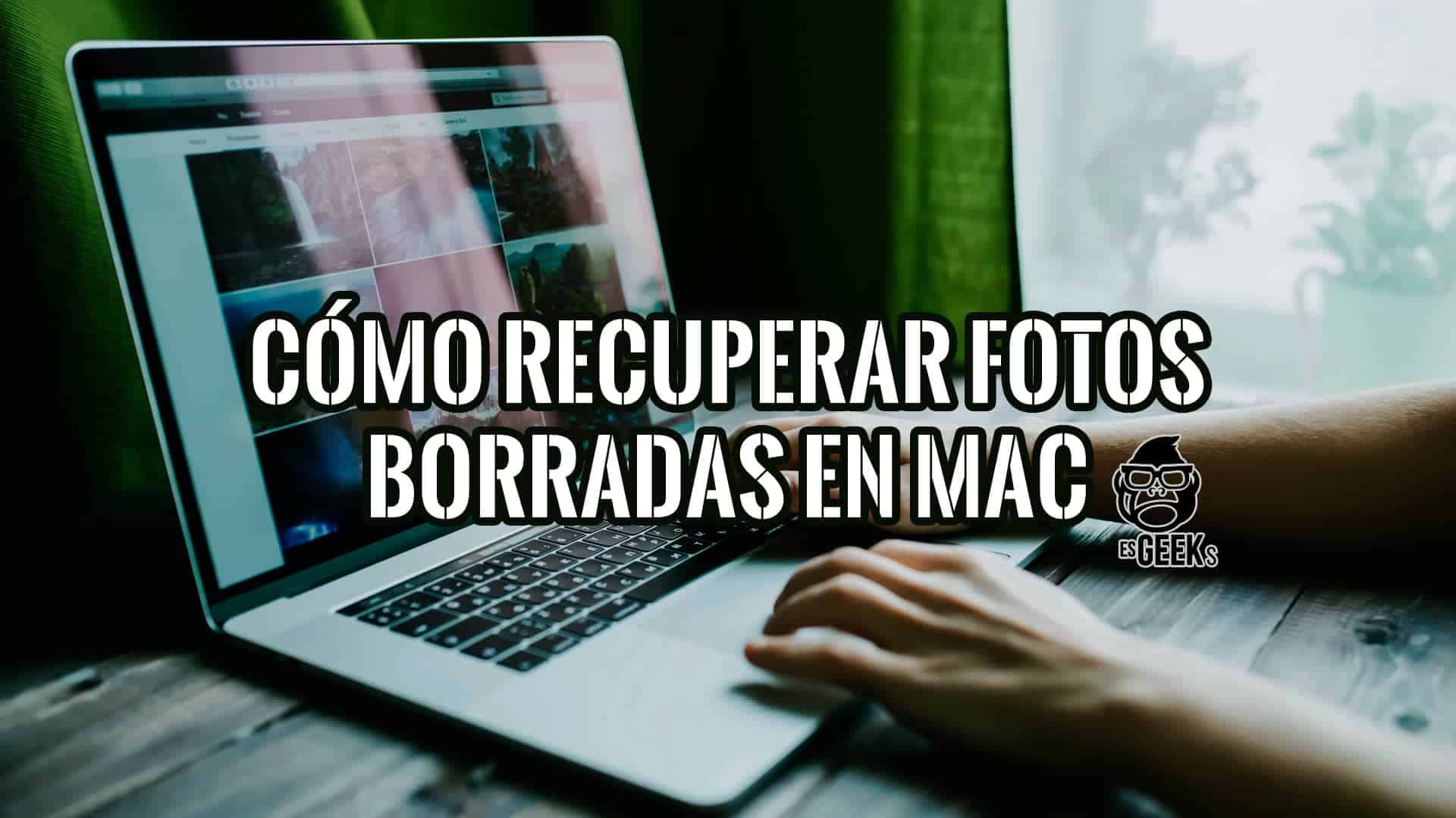 Persona usando un Mac para recuperar fotos borradas.