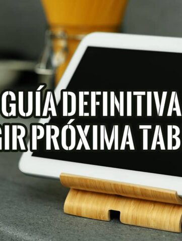 Tablet en soporte de madera. Guía definitiva para elegir tu próxima tablet. ¡Encuentra la ideal!