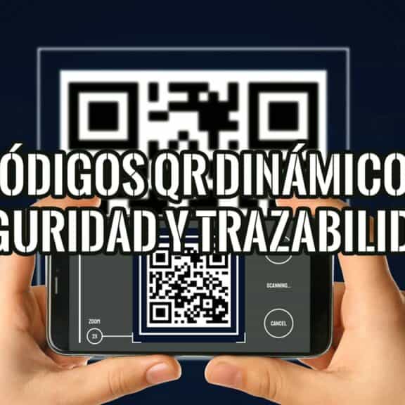 Persona escaneando con su móvil un ejemplo de códigos QR dinámicos, una tecnología clave para la seguridad y trazabilidad.