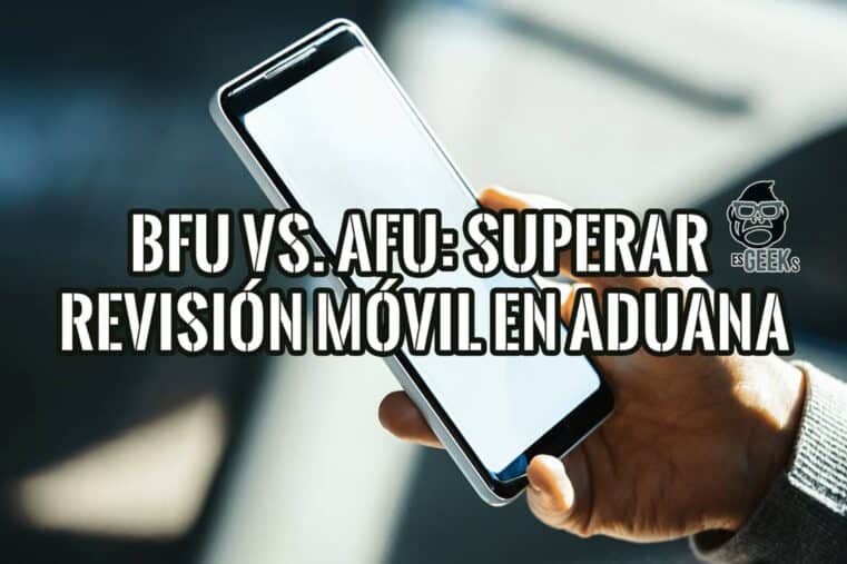 Mano entregando un smartphone para una revisión de móvil en la aduana.