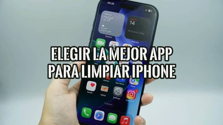 Mano sosteniendo un iPhone con la pantalla de inicio llena de apps, al elegir una app para limpiar el iPhone