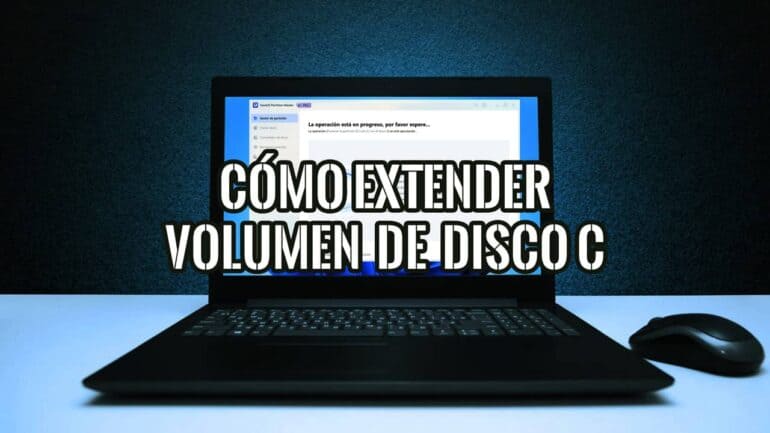 Portátil con EaseUS Partition Master ejecutando la operación para extender el volumen del disco C