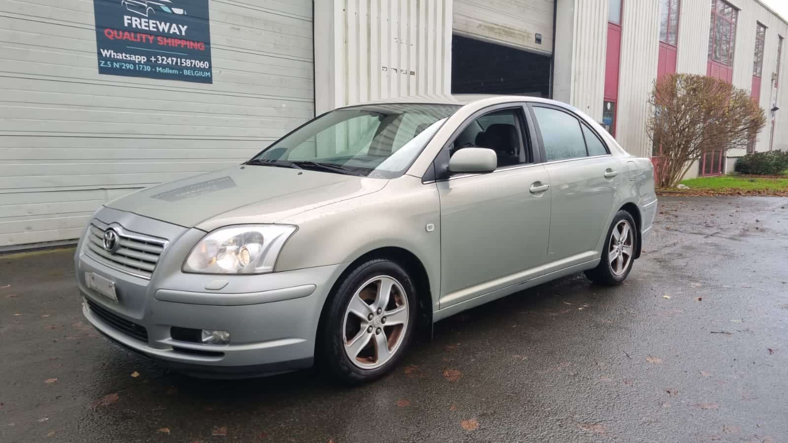 TOYOTA AVENSIS 2.0 SEDAN (REF049181)