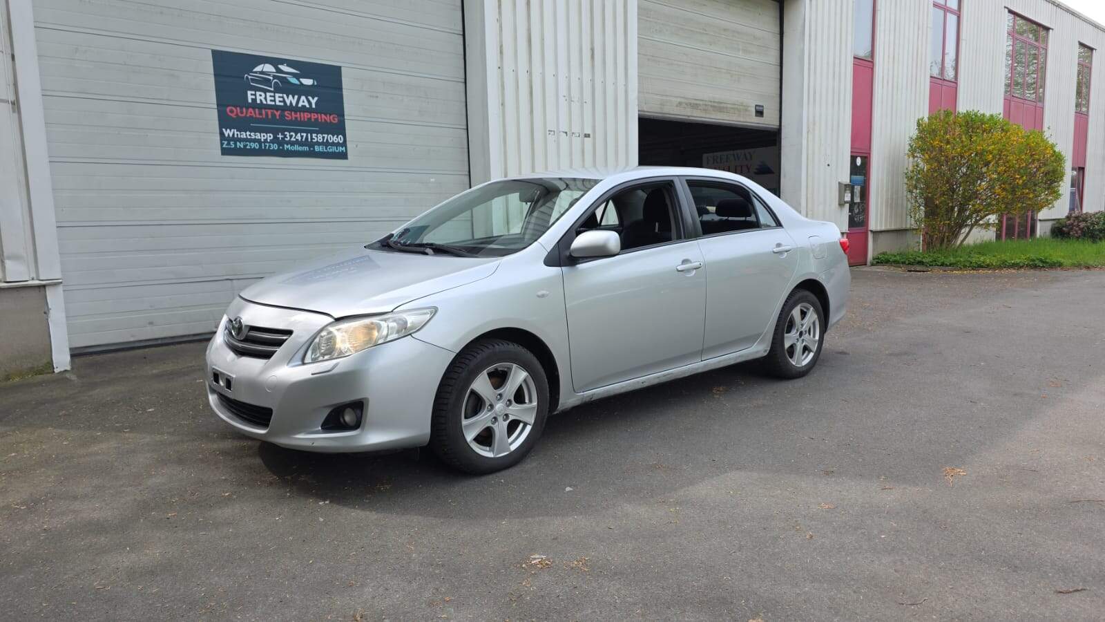 TOYOTA COROLLA 1.6i VVTi – SEDAN (REF 017944)