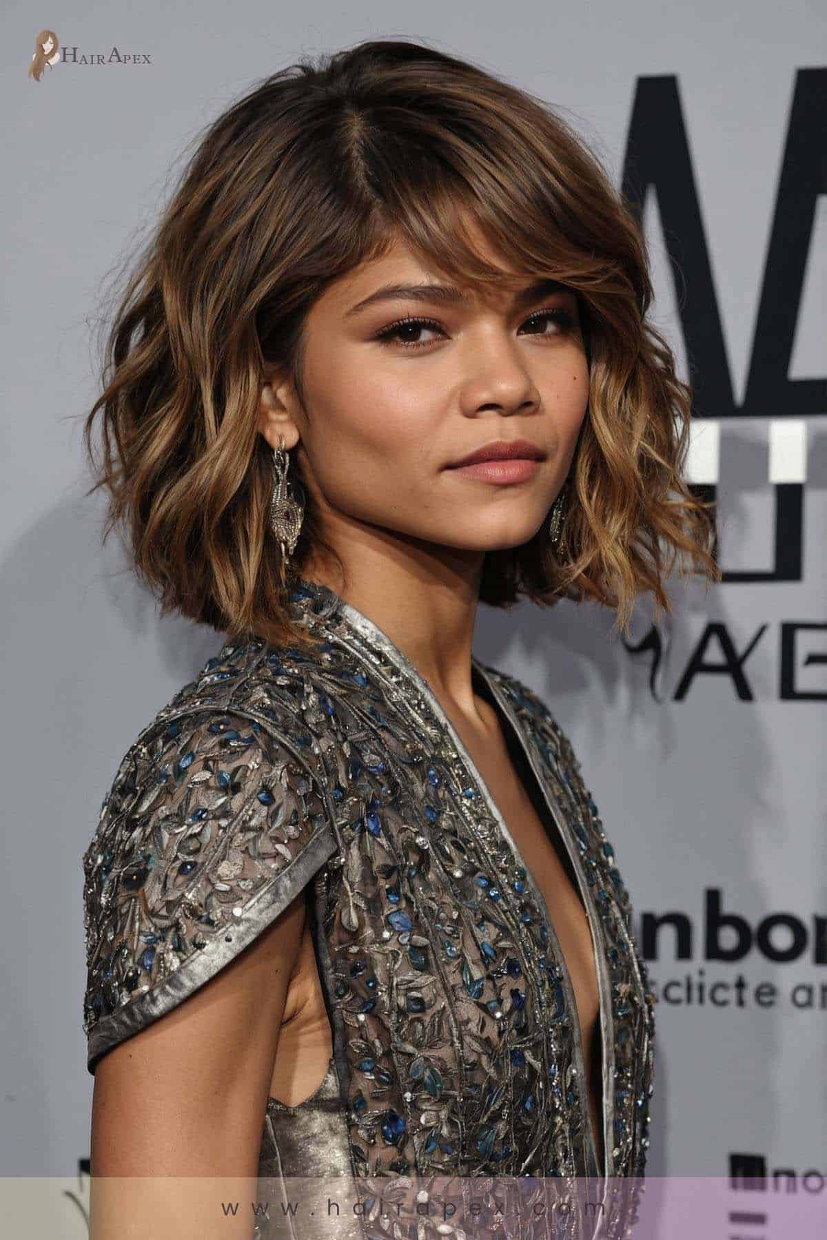 medium length haircut zendaya 19