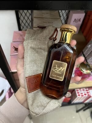 عطر موصوف