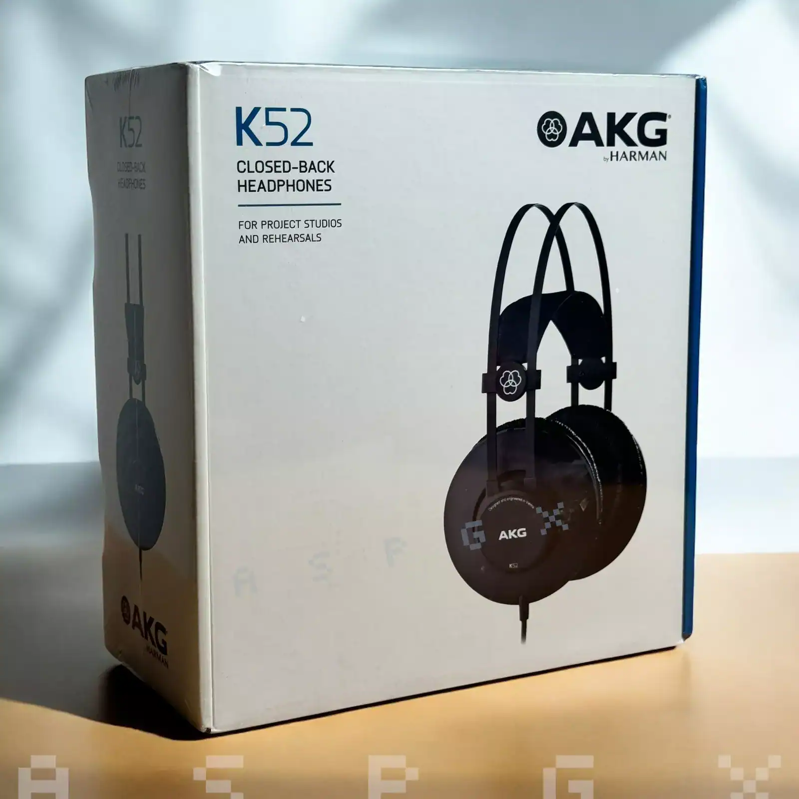 s-l1600 (1) AKG K52 Closed-back Studio Headphones - الصورة 1