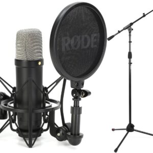 ميكروفون مكثف مع حامل سلسلة سيجنتشر من رود - NT1 أسود، XLR