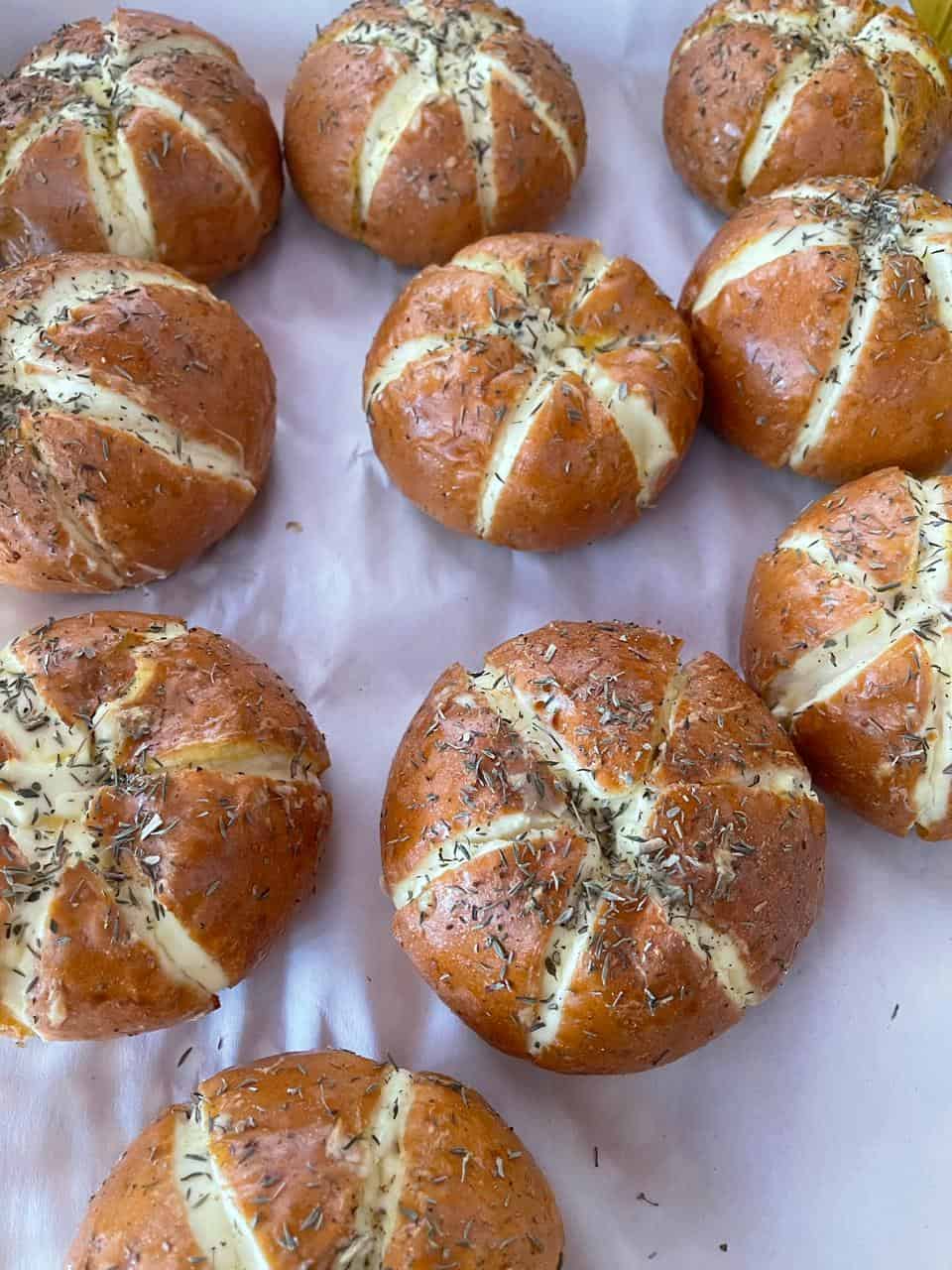 بريوش البريوش - الصورة 1