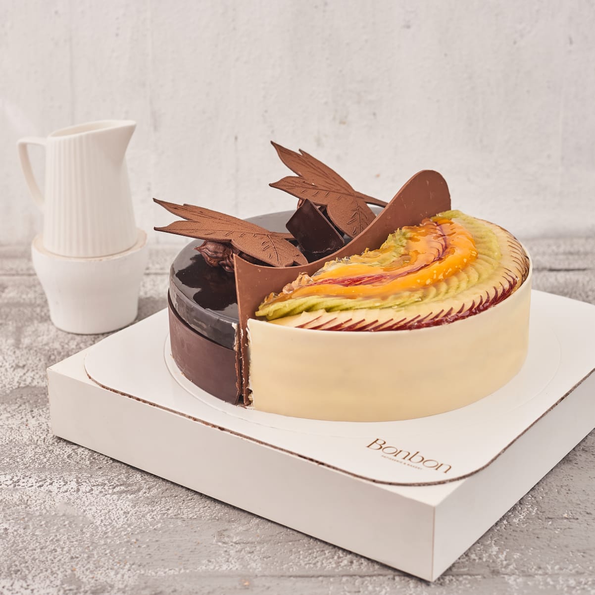 WhatsApp Image 2024-11-28 at 5.34.17 PM تورتة (22) شوكلت وفاكهه - الصورة 1