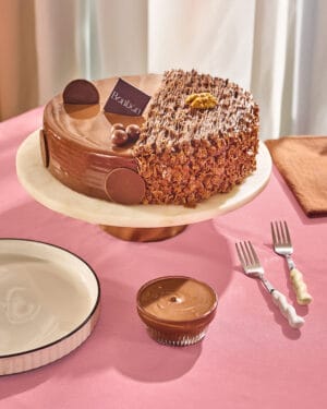 تورتة 22 ميلك شوكلت فيوتين