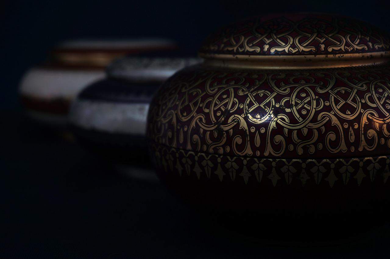 An urn with ashes inside it