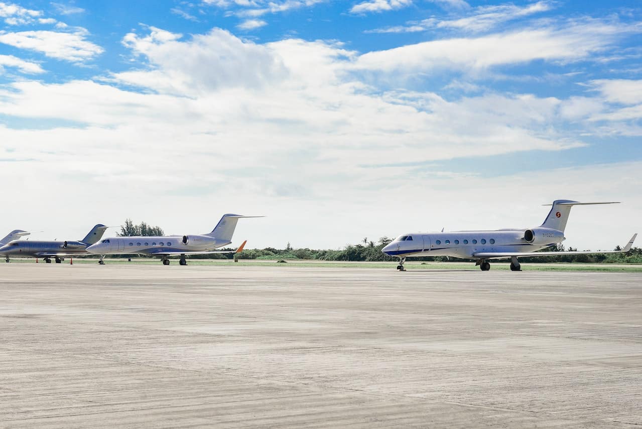 How Do Former Presidents Fly?