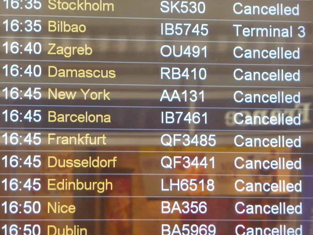 airlines cancelled flights board