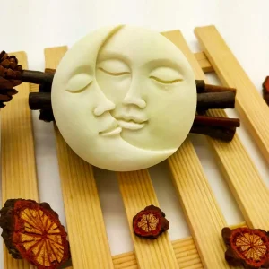 قطعة قالب قمر وهلال