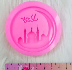 هلال ومسجد تزيين