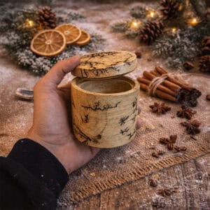 كوب خشب طبيعي بغطاء حفر كهرباء