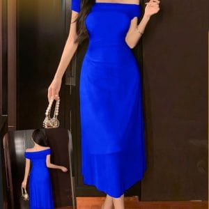 086 blue ألقي في مناسباتك مع فستان أزرق سواريه بتصميم كلاسيكي راقٍ من متجر ملكة. اكتشفي الجمال والراحة في آن واحد. اطلبي فستان أزرق سواريه الآن!