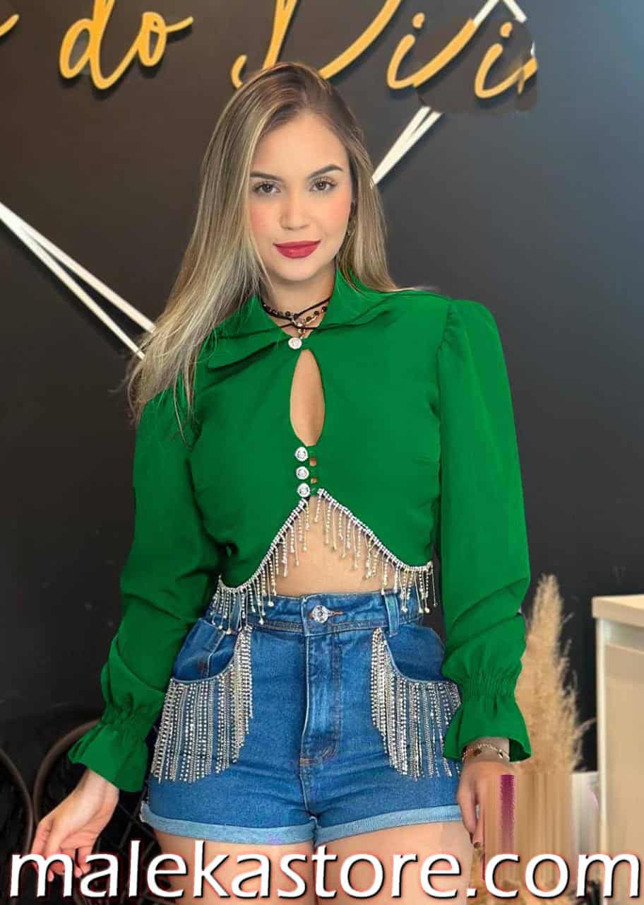1654 z 1654 greeen طقم كاجوال سواريه قطعتين بلوزة باللون الاخضر بشراريب ألماسية وشورت جينز مرصع | لانجري ستور - الصورة 1