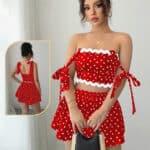0155 r تاة ترتدي طقم صيفي بنقشة منقطة أنيق يظهر بوضوح في الملف 0155 b.jpg.