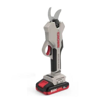 مقص أفرع شجر CROWN CT29001HX-2 BMC يعمل ببطارية 20 فولت، يقطع الأغصان حتى 30 مم بقوة 2600 نيوتن، مزود ببطاريتين 2 أمبير وشاحن وشنطة بلاستيك، مناسب لتقليم الأشجار والشجيرات وأعمال الحدائق الاحترافية.