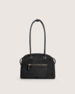 ⁦شنطة تالة النسائية مخمل بلون أسود⁩ - الصورة ⁦3⁩