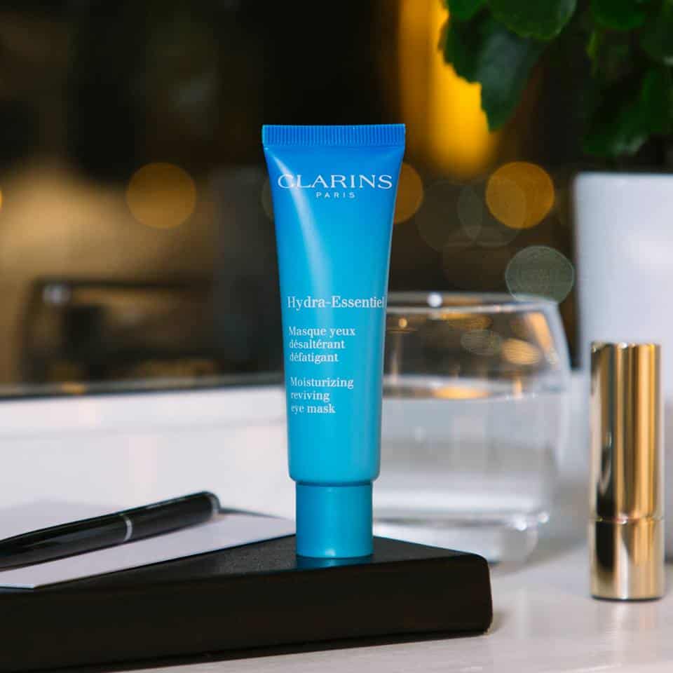 Clarins Hydra-Essentiel Moisturising Reviving Eye Mask-2 ماسك هيدرا-إسانسيال مرطب للعينين من كلارنس - الصورة 1