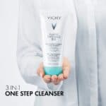 غسول 3 في 1 بيوريت ثيرميل وان ستيب ميلك من فيشي