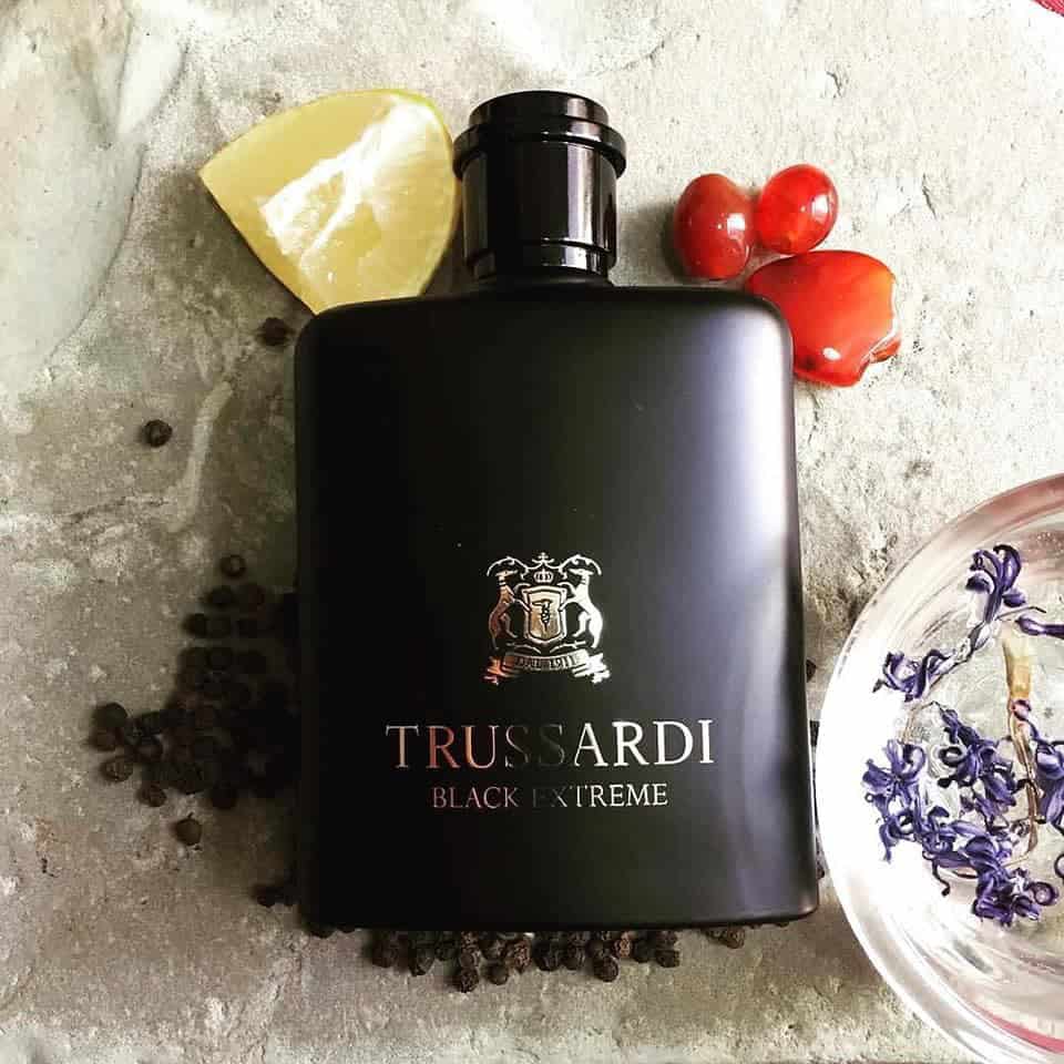 Trussardi Black Extreme عطر بلاك إكستريم تواليت من تروساردي - الصورة 1