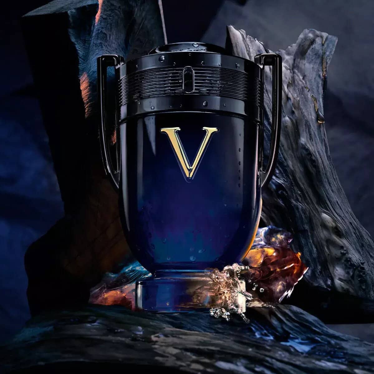 Paco Rabanne Invictus Victory Elixir عطر انفيكتوس فيكتوري إليكسير من باكو ربان - الصورة 1